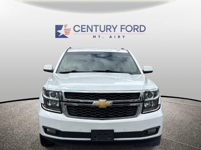 2019 Chevrolet Suburban LT — photo 1 of 10