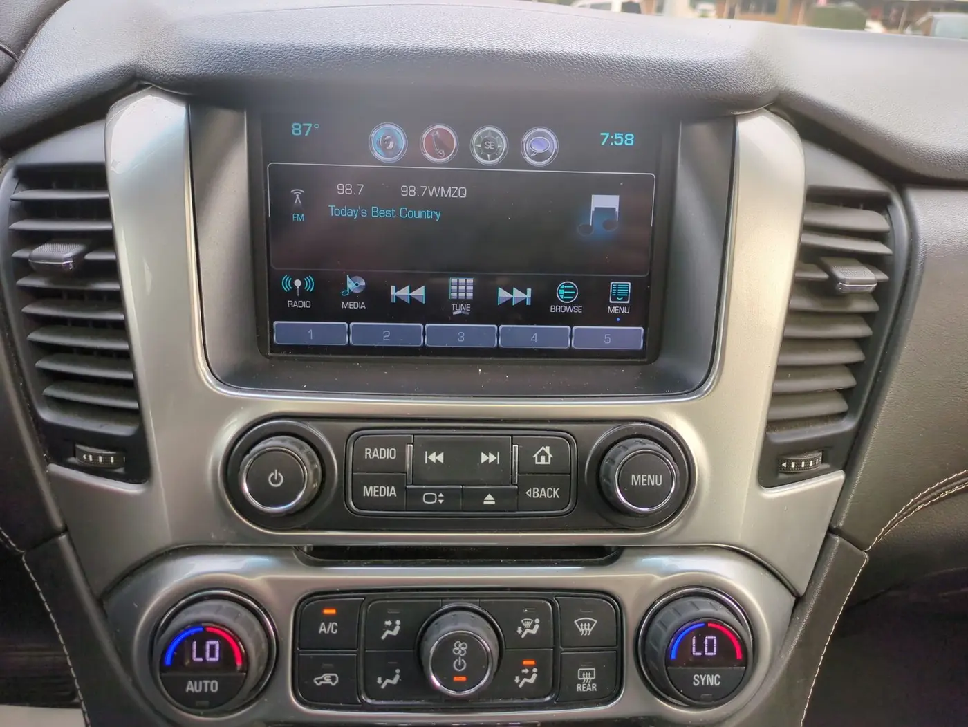 2020 Chevrolet Suburban - $29,990