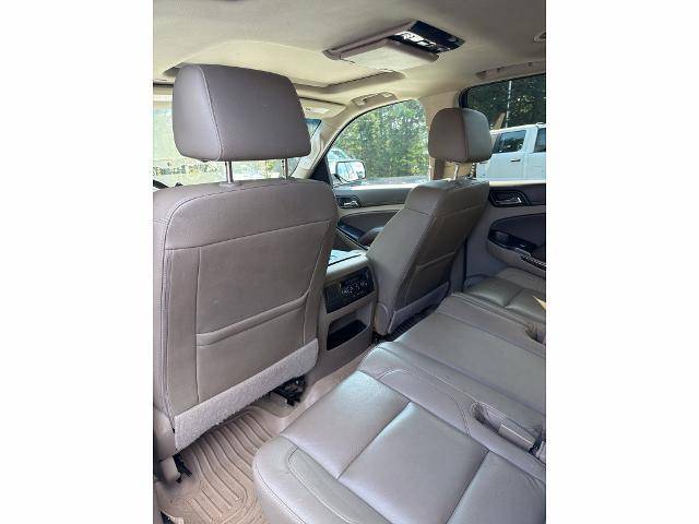 2017 Chevrolet Suburban - $11,853
