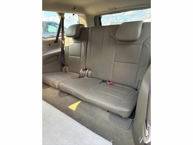 2017 Chevrolet Suburban - $11,853