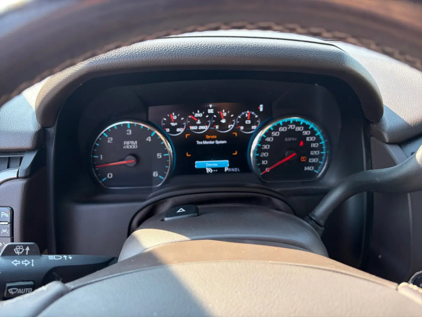 2017 Chevrolet Suburban - $14,888