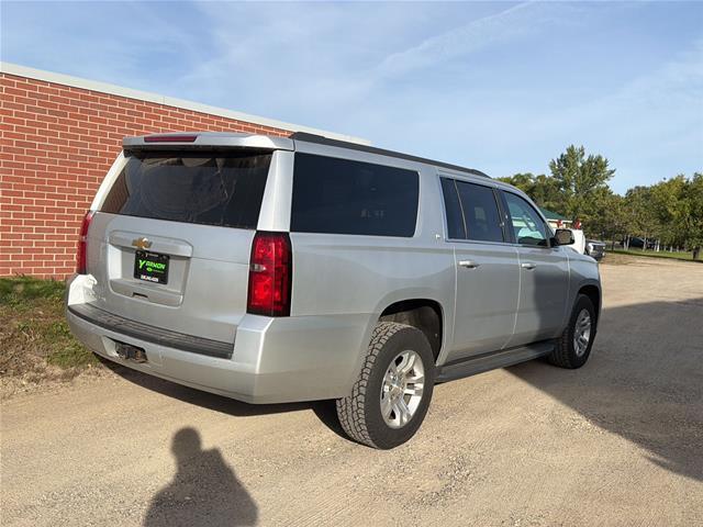 2018 Chevrolet Suburban - $23,990