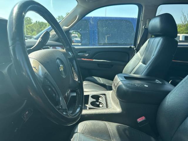 2012 Chevrolet Suburban - $2,780