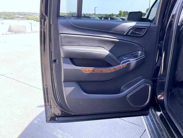 2017 Chevrolet Suburban - $21,997