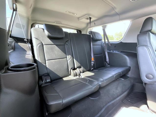 2017 Chevrolet Suburban - $21,997