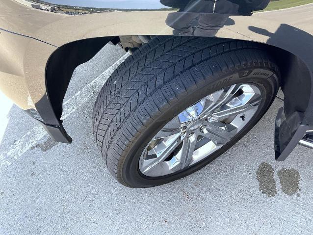 2017 Chevrolet Suburban - $21,997