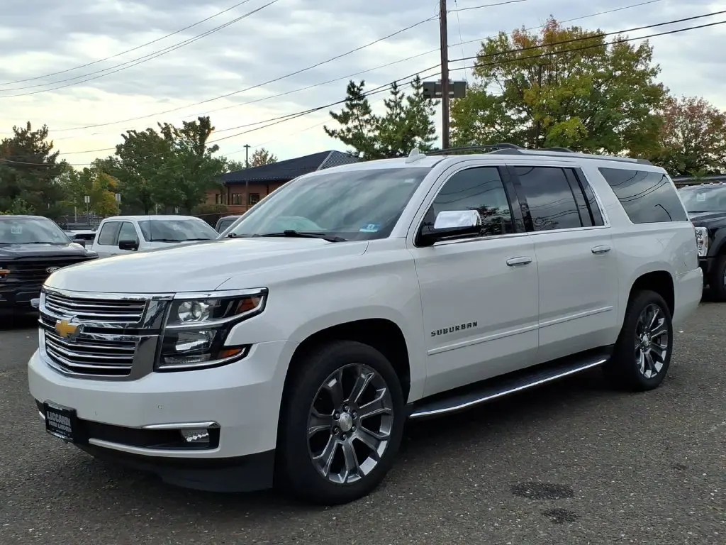 2018 Chevrolet Suburban - $19,990