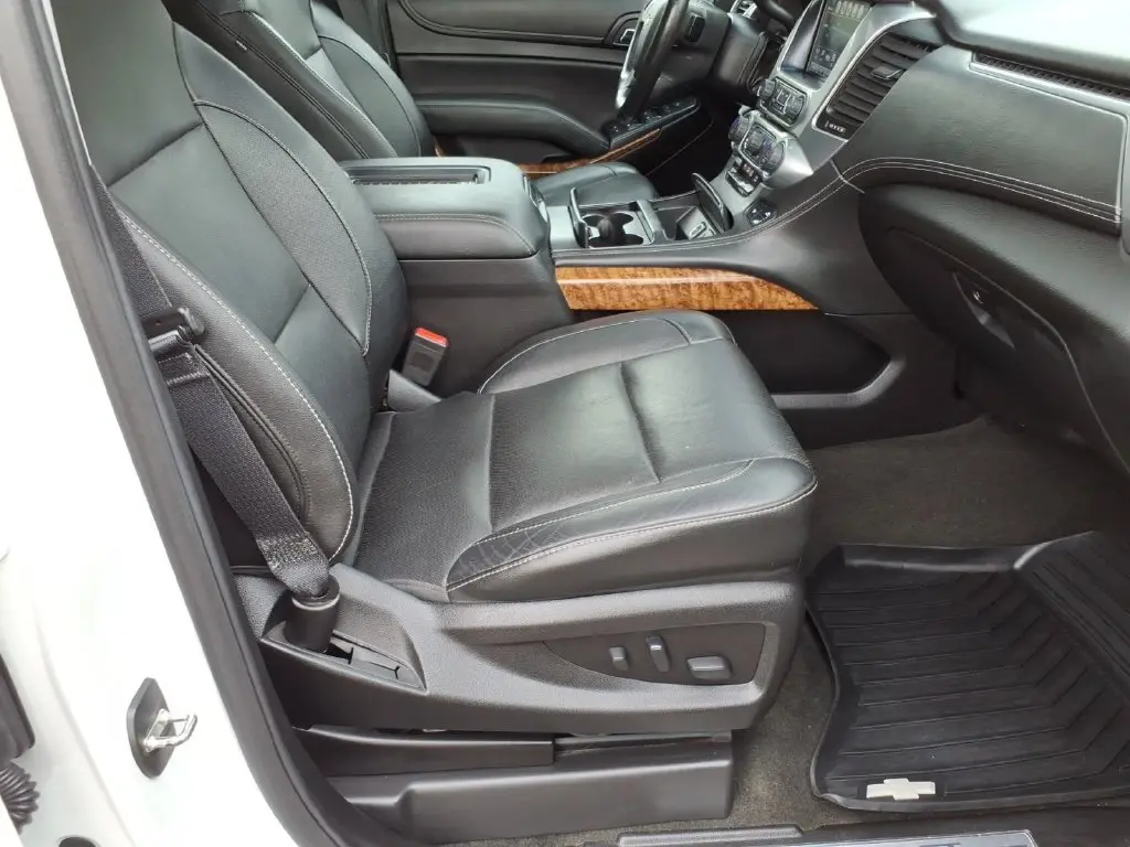 2018 Chevrolet Suburban - $19,990