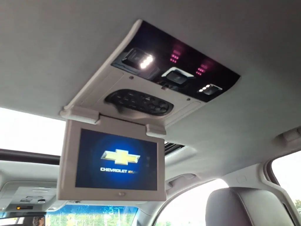 2018 Chevrolet Suburban - $19,990