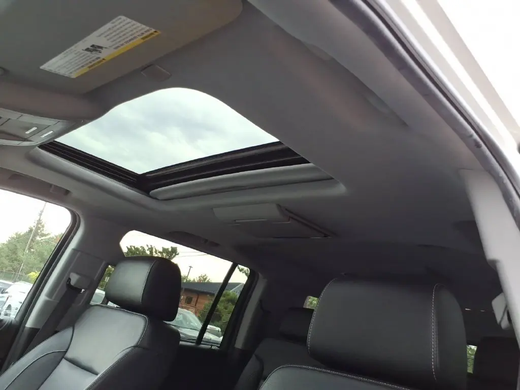 2018 Chevrolet Suburban - $19,990