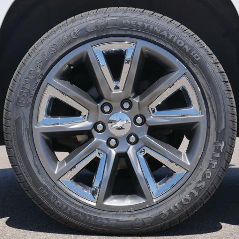 2020 Chevrolet Suburban - $27,999