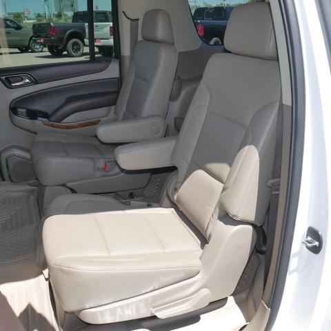 2020 Chevrolet Suburban - $27,999