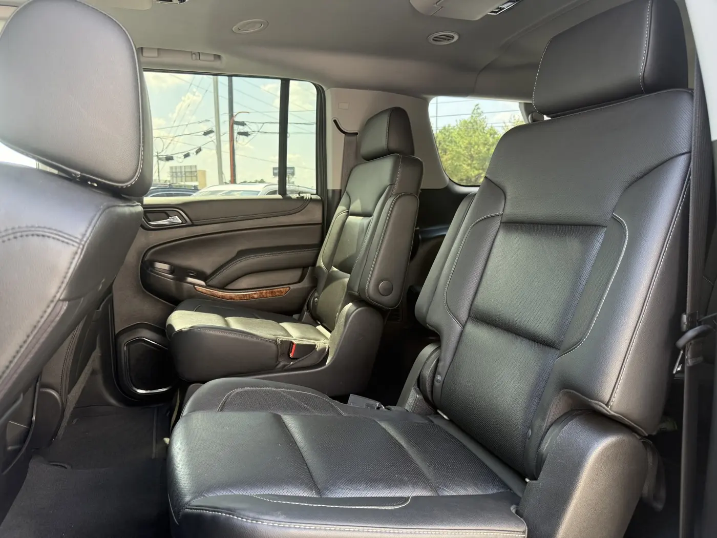 2019 Chevrolet Suburban - $29,750