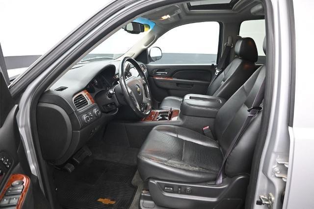 2014 Chevrolet Suburban - $14,888