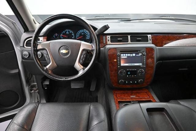 2014 Chevrolet Suburban - $14,888