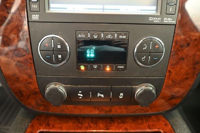 2014 Chevrolet Suburban - $14,888