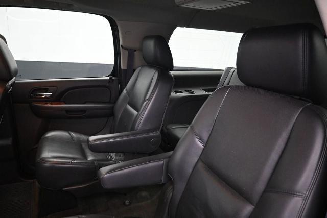 2014 Chevrolet Suburban - $14,888