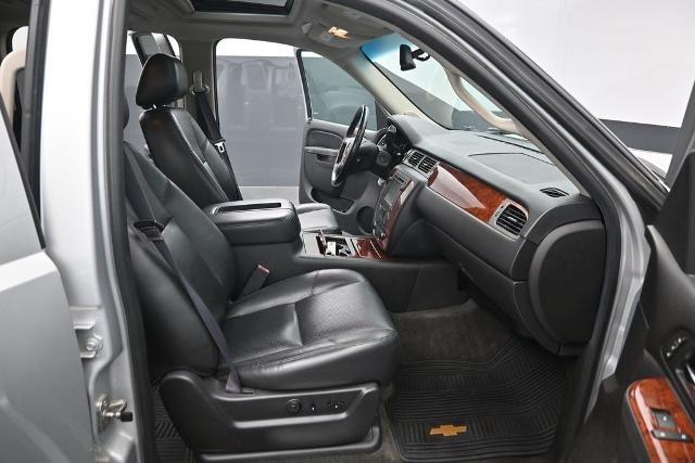 2014 Chevrolet Suburban - $14,888