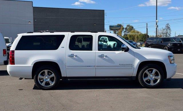 2014 Chevrolet Suburban - $8,789