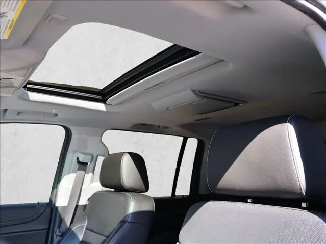 2015 Chevrolet Suburban - $18,190