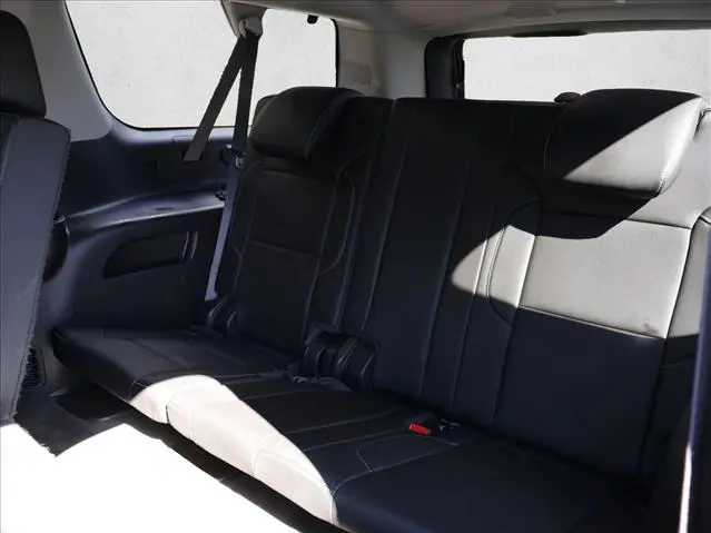 2015 Chevrolet Suburban - $18,190