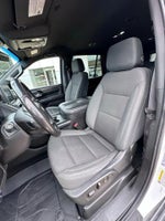 2022 Tahoe Thumbnail 9