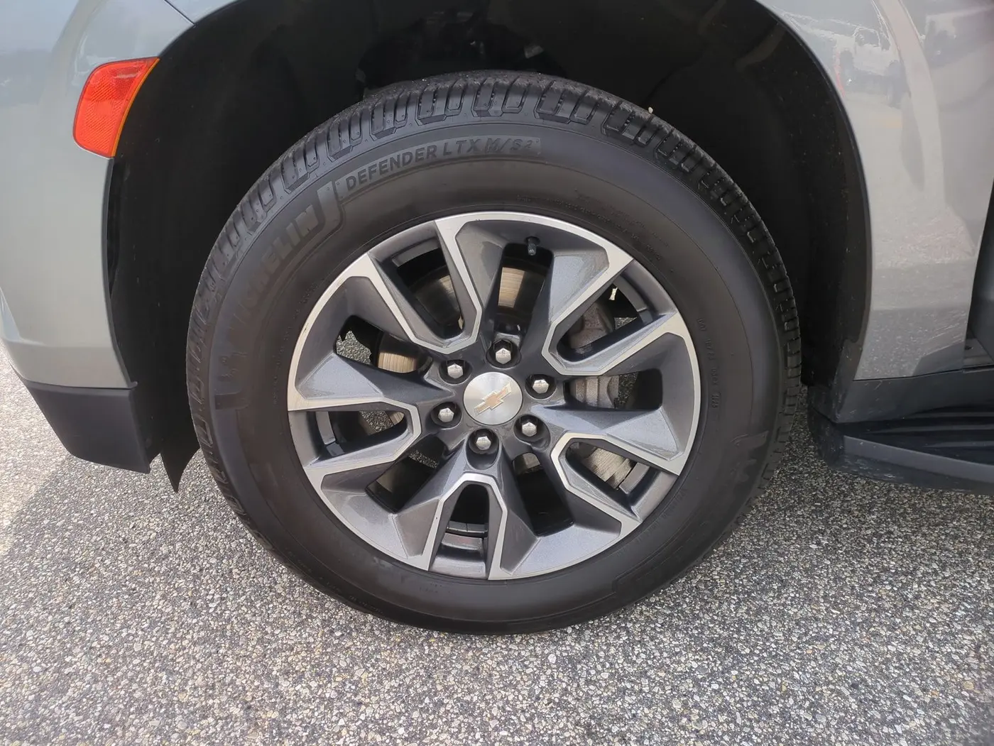 2023 Chevrolet Tahoe - $41,990