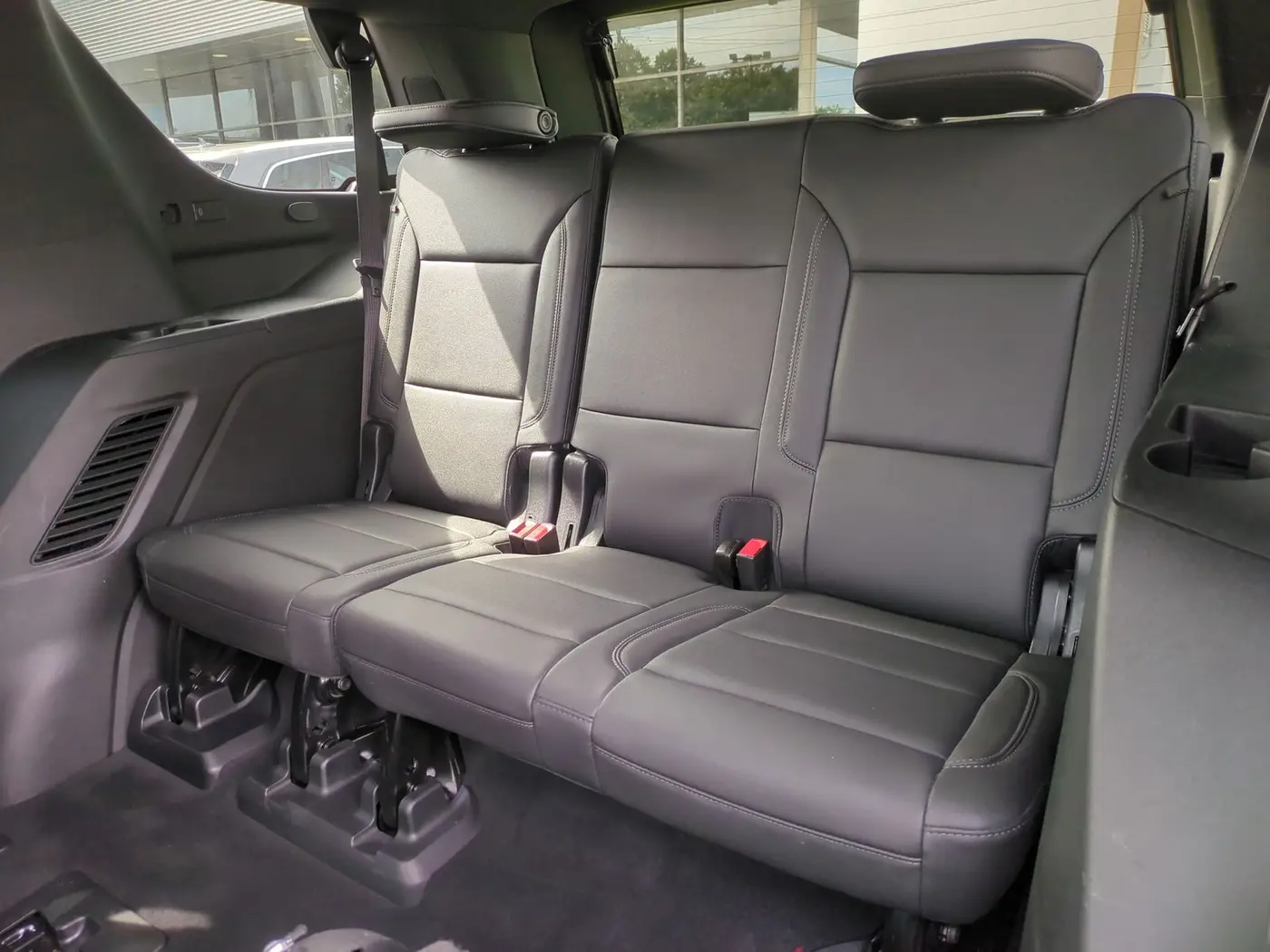 2023 Chevrolet Tahoe - $41,990