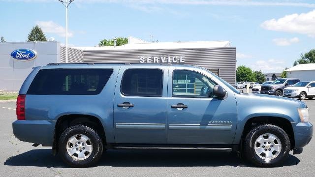 2010 Chevrolet Suburban LS