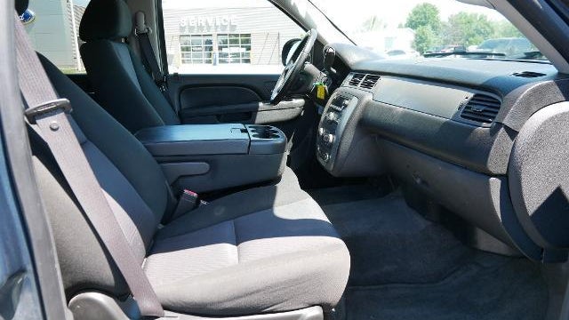 2010 Chevrolet Suburban LS