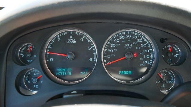 2010 Chevrolet Suburban LS