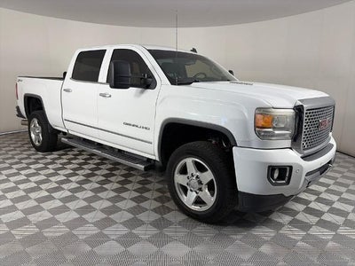 2015 GMC Sierra 2500HD 4X4 Denali 4DR Crew Cab SB