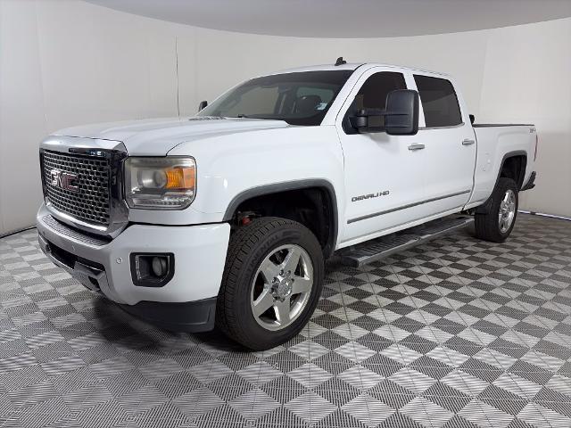 2015 GMC Sierra - $32,998