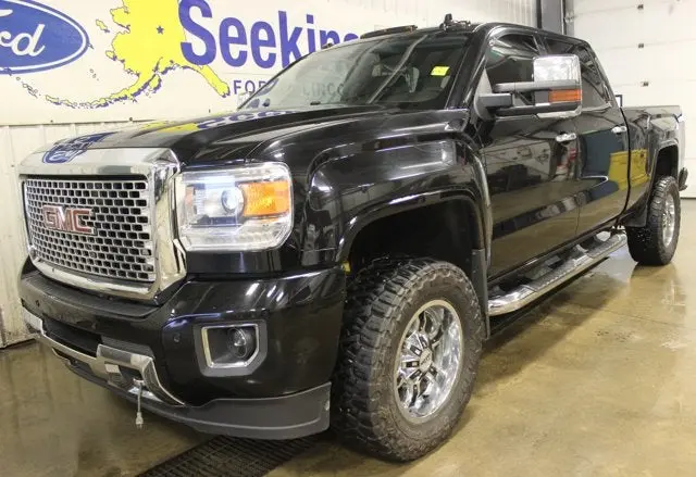 2015 GMC Sierra - $34,995