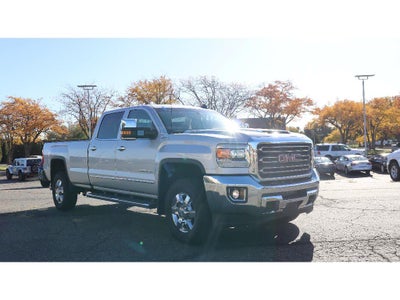 2019 GMC Sierra 2500HD 4X4 SLT 4DR Crew Cab LB