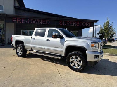2019 GMC Sierra 2500HD 4X4 Denali 4DR Crew Cab SB