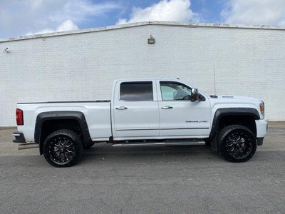 Photo of a 2019 GMC Sierra 2500HD 4X4 Denali 4DR Crew Cab SB for sale