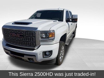 2019 GMC Sierra 2500HD 4X4 Denali 4DR Crew Cab SB