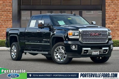2019 GMC Sierra 2500HD 4X4 Denali 4DR Crew Cab SB