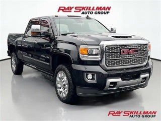2019 GMC Sierra 2500HD with Onyx Black Exterior