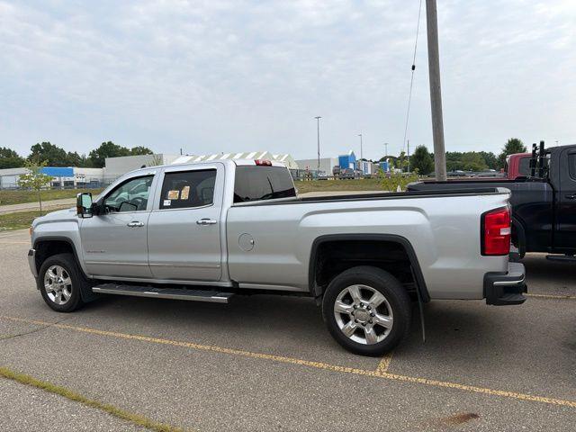 2018 GMC Sierra 2500HD SLT — photo 1 of 9