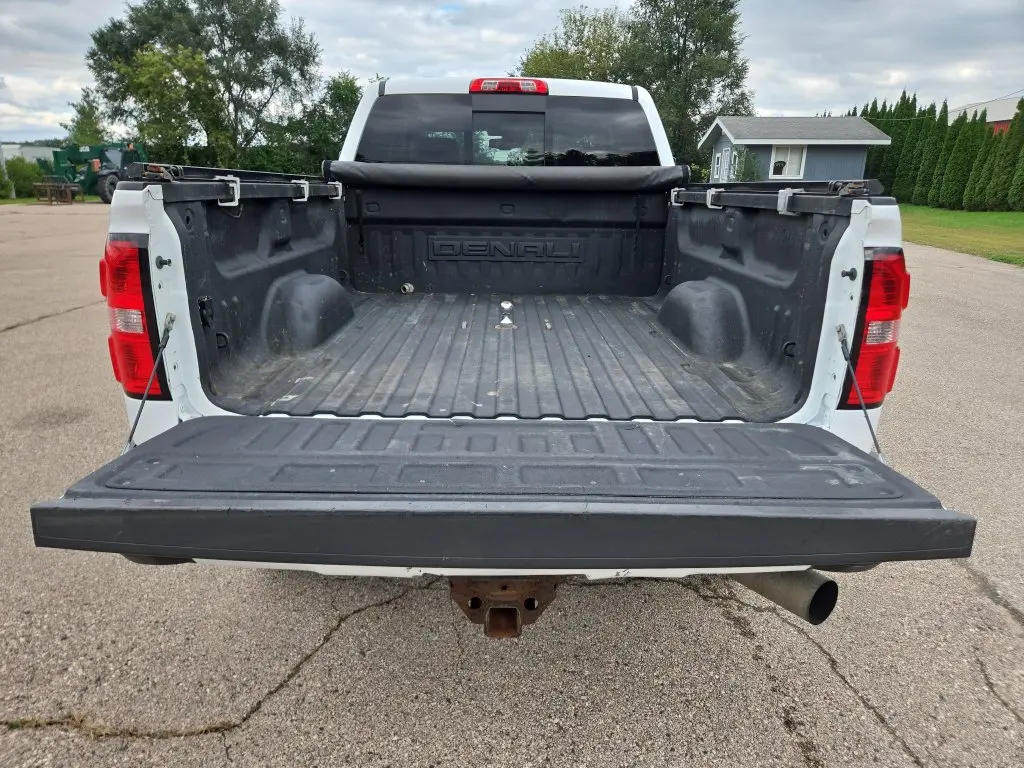 2016 GMC Sierra - $34,643