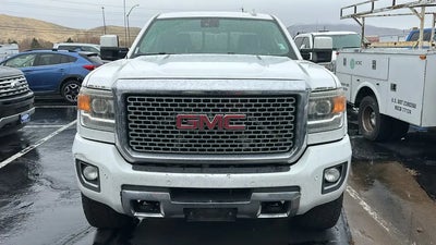 2016 GMC Sierra 2500HD 4X4 Denali 4DR Crew Cab SB