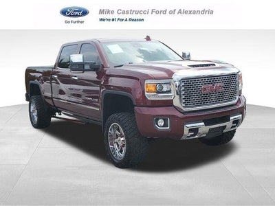 2017 GMC Sierra 2500HD 4X4 Denali 4DR Crew Cab SB