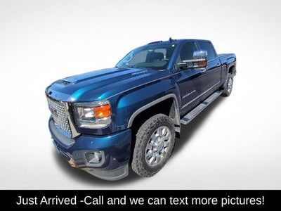 2017 GMC Sierra 2500HD 4X4 Denali 4DR Crew Cab SB