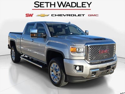 2017 GMC Sierra 2500HD 4X4 Denali 4DR Crew Cab SB