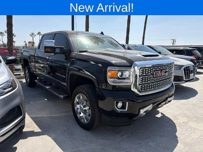 2018 GMC Sierra 2500HD 4X4 Denali 4DR Crew Cab SB