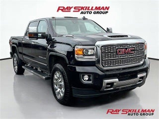 2018 GMC Sierra 2500HD with Onyx Black Exterior
