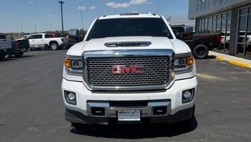 2017 GMC Sierra 2500HD Denali