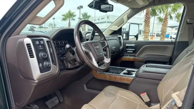 2015 GMC Sierra 2500HD SLT